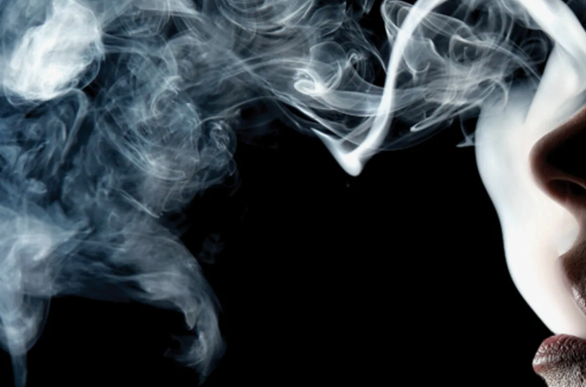 Эксперт Светлаков: Пассивное курение портит зрение и вызывает конъюнктивит