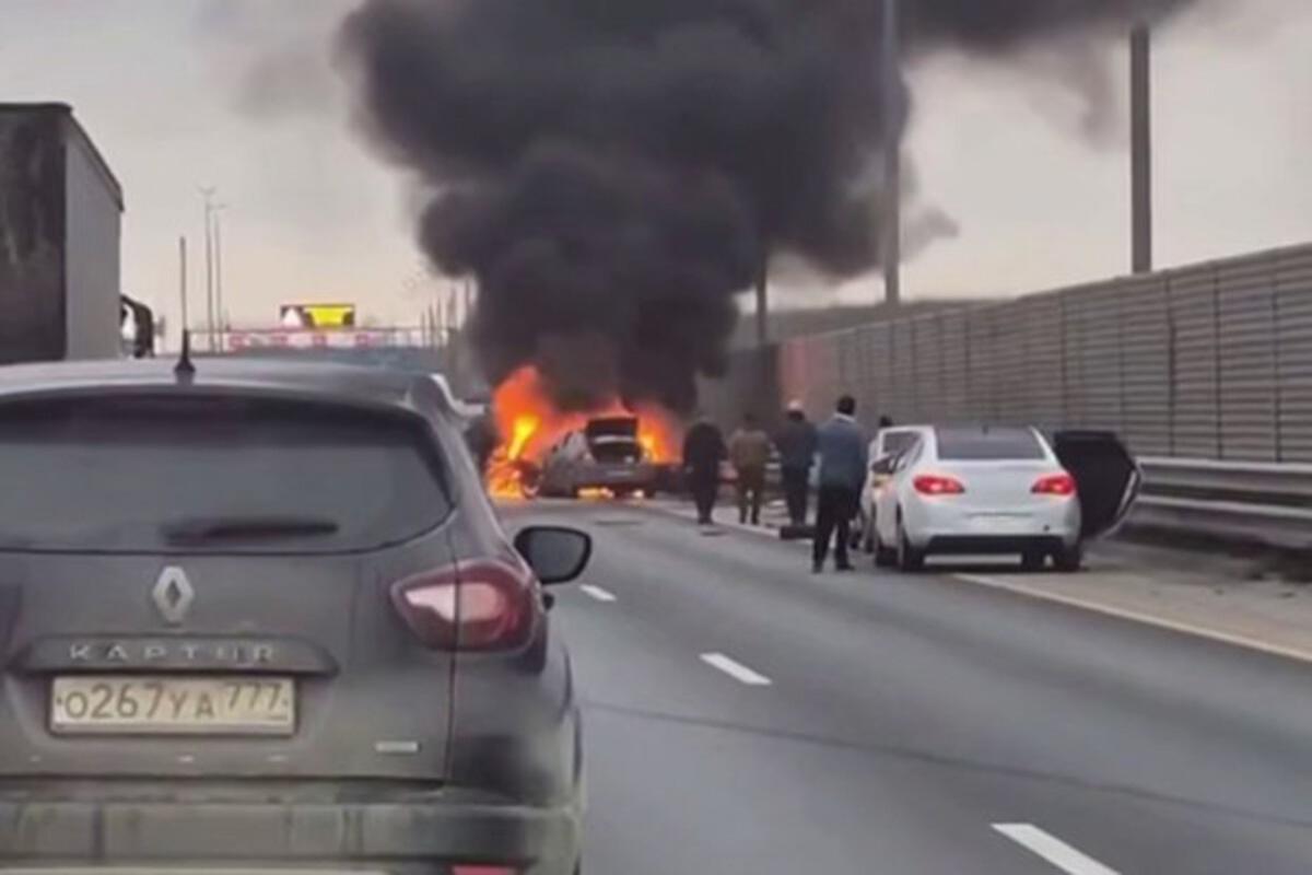 Под Москвой подростки не смогли выбраться из загоревшейся машины после ДТП