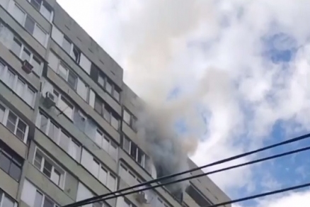 В Воронеже 9 мая пожар в многоэтажном доме унес жизнь 71-летнего мужчины