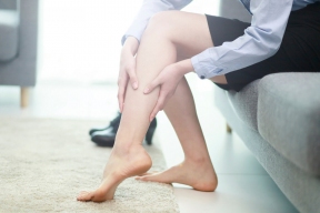 Стало известно о причинах боли в ногах у пожилых людей