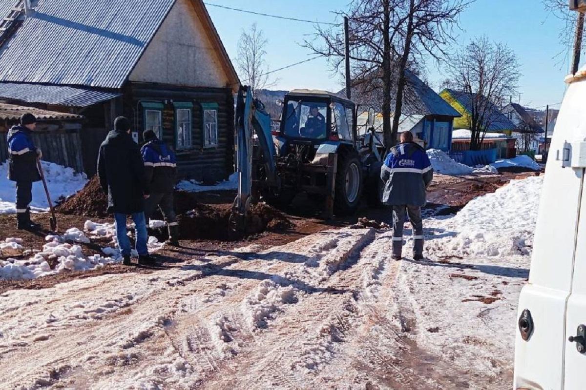 Коммунальщики устранили повреждение на теплосети в Нытве