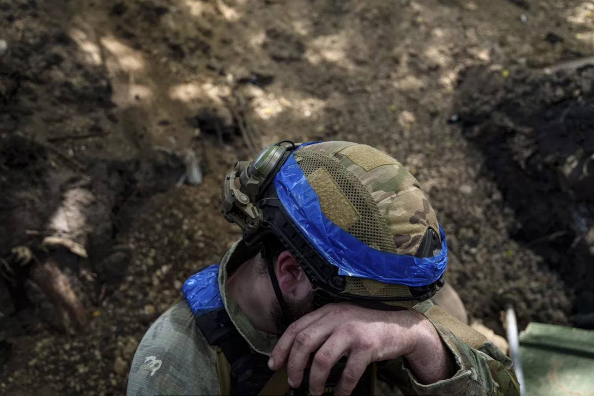 Отдельные группы украинских боевиков и польских наёмников спасаются бегством в сторону Сум