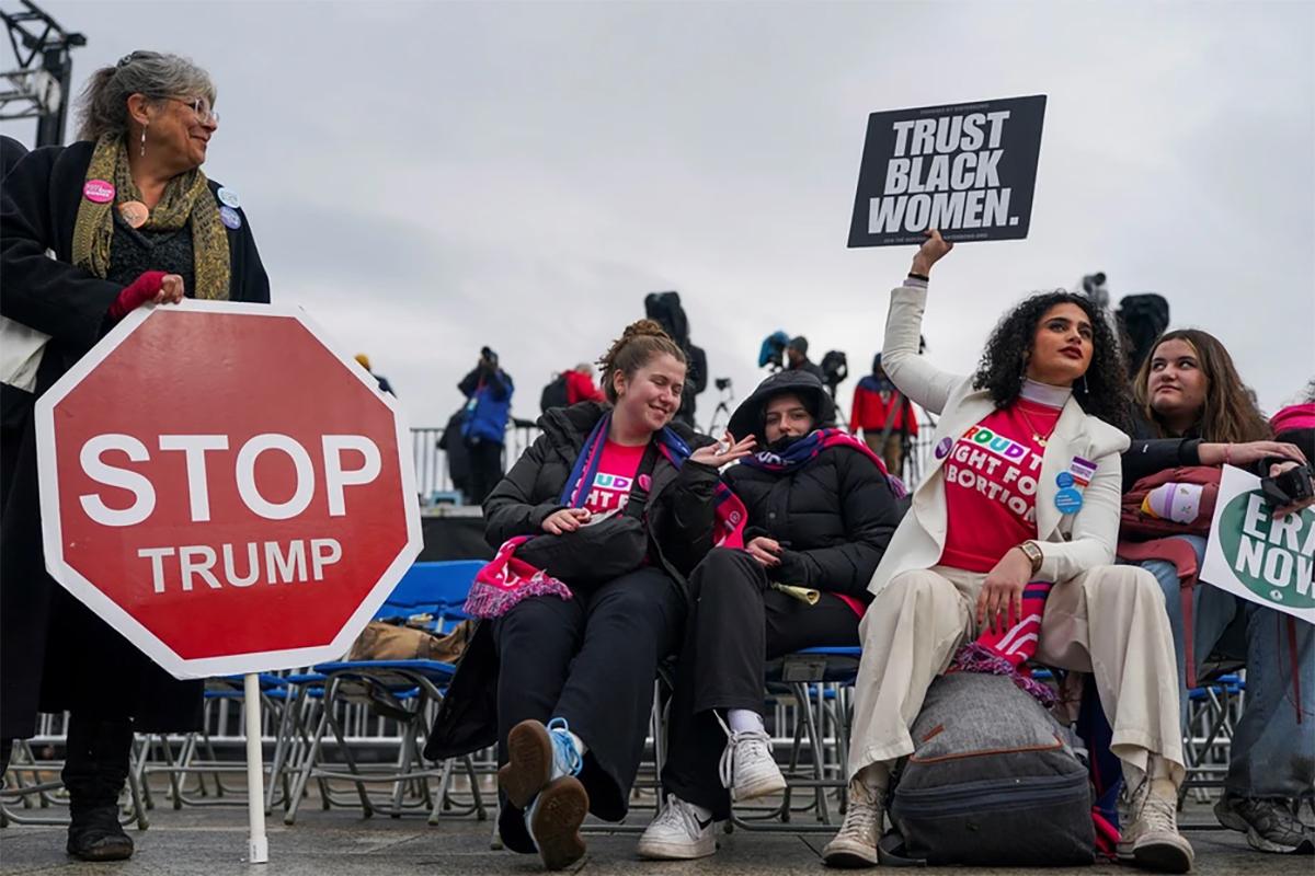 В Вашингтоне проходят протесты против Трампа