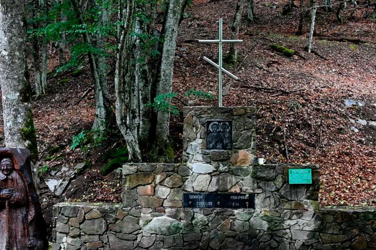 В Крыму закроют дорогу к известному монастырю на Крещение