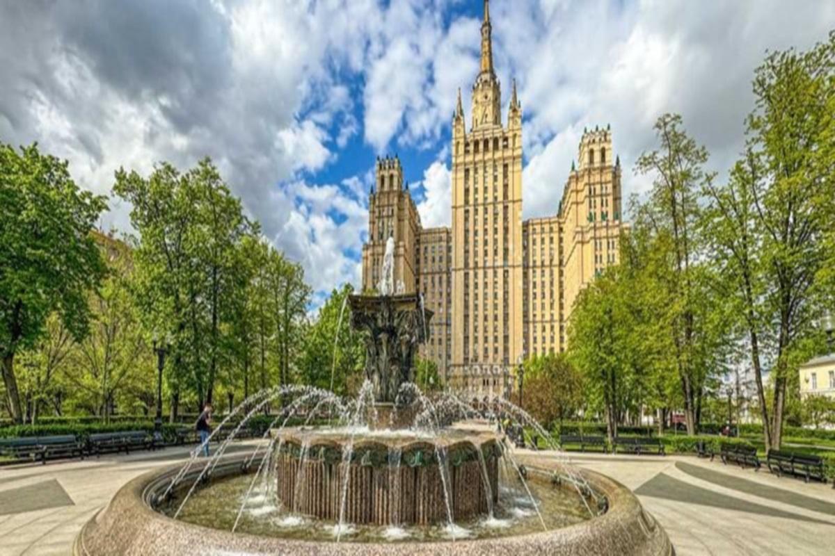 Работающие фонтаны Москвы вновь радуют жителей и гостей столицы
