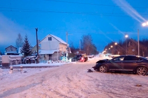 В Нижнем Новгороде автомобиль столкнулся с грузовым поездом