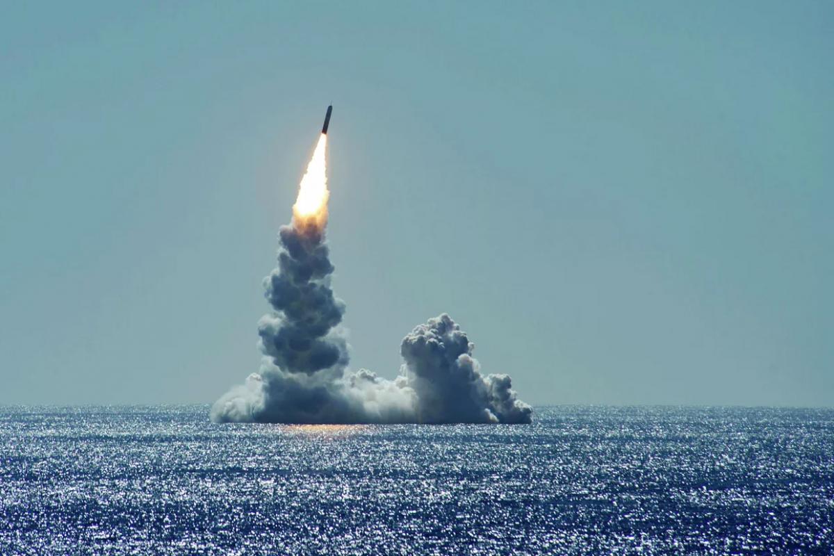 Британский адмирал раскритиковал испытания ядерной ракеты Trident II