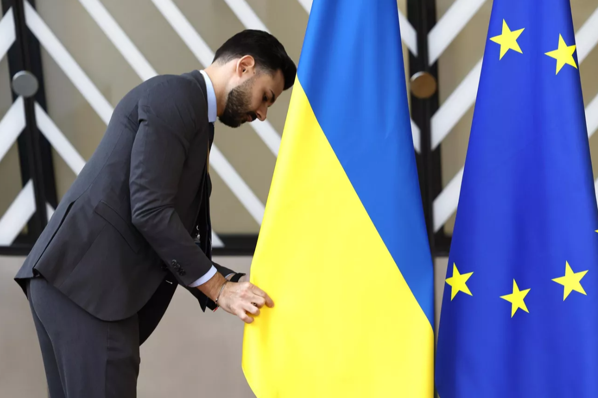 Испанский аналитик заявил, что вступление Украины в ЕС представляет угрозу для европейских стран
